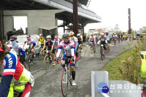 抗癌不倒騎士與家屬的環台之旅，首站抵宜蘭。（圖／宜蘭縣政府衛生局提供）