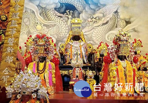 水林順天宮350年歷史的蕃薯寮媽神尊，為全台第一尊立身媽祖，將向文化部申請有形文化資產。（記者陳昭宗拍攝）