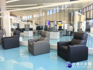 國際旅遊網站好睡機場（Sleeping in Airports)）公布2017年網路調查好睡機場排名，桃園國際機場亞洲最佳機場第6名。至於該項調查評論全球最佳機場前3名，依序為新加坡樟宜機場、韓國仁川機場與日本東京羽田機場。（圖／桃園機場公司）