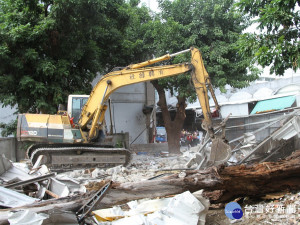 台東展現公權力拆除違章建築　提升救災能力及增設停車場