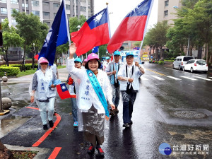 楊麗環推出我愛國旗運動   宣傳車將走遍桃市各角落