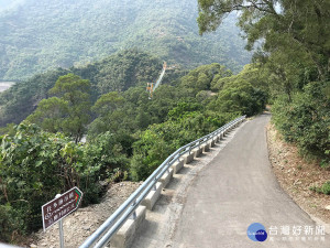 多納高吊橋道路改善完成。（圖／高雄市政府工務局提供）