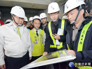 視察中路二號社會住宅   鄭市長：打造幸福住宅、樂活社區