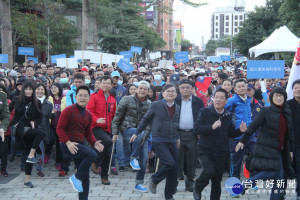 台東元旦升旗　黃健庭：朝幸福城市邁進