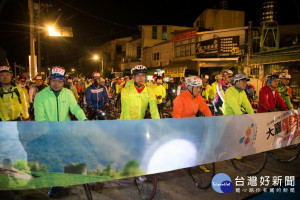 賞梅趣!!2000名參賽者塞爆梅山36彎，「2018梅山汗路文化觀光祭-大嘉義騎跑」