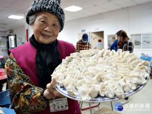 眷村好食光麵麵好聚道  八德榮家包水餃憶從前