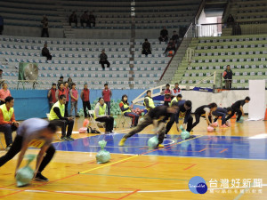 圖說：台中市環保局清潔隊臨時人員甄試負重測試。（圖/臺中市政府環保局）