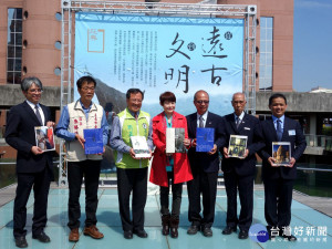 經典雜誌巡迴攝影展「從遠古到文明」，市立文化中心開展。

