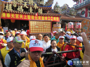 新港奉天宮媽祖遶境祈安，百年傳統慶元宵