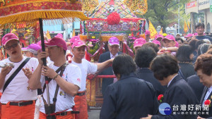 松山慈祐宮媽祖到達彰化南瑤宮參香，近6000人信眾，聲勢浩大。（圖／記者鄧富珍攝）１