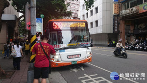 台北市交通局公共運輸處表示，北市第2階段11條幹線公車將從4月2日起正式上路，其中原本稱「信義新幹線」，後改成588號公車的路線，因此次調整將再次更名為「信義幹線」。（圖／台灣好新聞編輯部）