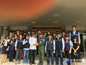 張明達議長帶隊至陸軍南測中心慰勞國軍弟兄並致贈加菜金