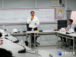 針對「桃園捷運綠線GM01機電標」疑義，桃園市長鄭文燦表示依工程會函示續行招標作業。