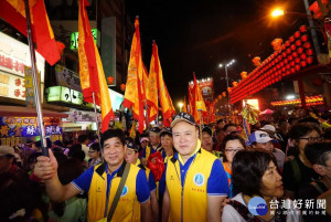 青島市媽祖文化聯誼會由趙起良會長帶領全程參與大甲媽祖繞境。