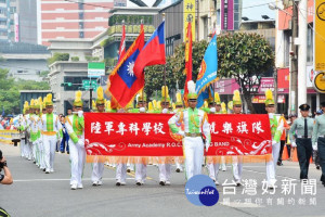 陸軍專科學校軍樂隊。

