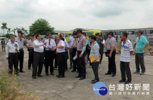 高雄地院執行處大陣仗的履堪現況。