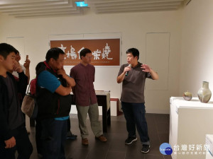 感受柴燒藝術的光與焰　陳信价柴燒個展在屏東美術館展出　