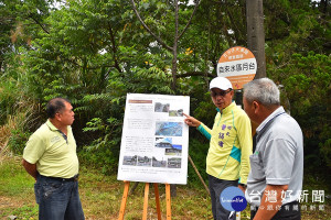 三星鄉長黃錫墉說明鋪設鐵道延伸計畫。（圖／三星鄉公所提供）