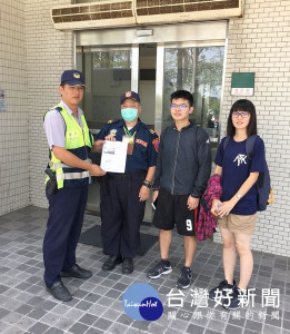 萬安41號演習將至，北港警方利用村里座談會及到各社區活動中心、賣場及金融機構宣導，讓民眾確實注意配合。（記者陳昭宗拍攝）