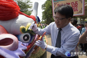 屏東東港端午龍舟競賽　潘孟安開光點睛	 