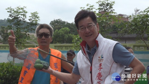 荒地變公園　萬有里民歡慶芒果節