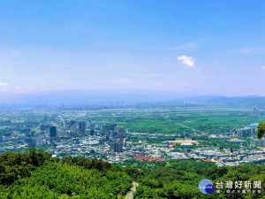 四季長廊可眺望關渡平原（圖／台北市大地工程處提供）