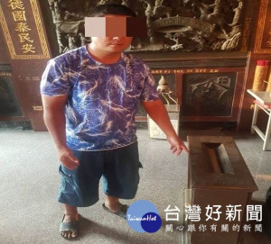 人在做天在看　男子偷香油錢遭逮