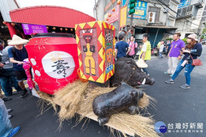 『乙未客家戰役文化季－平鎮戰祭』祈福補給車遶境」活動於平鎮區鎮安宮盛大登場。