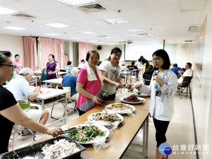 桃園醫院營養師衛教    糖友控糖小訣竅高纖飲食報你知