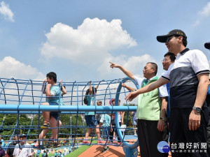 員山公園完工啟用，提供多元繽紛的遊憩空間，成為中和地區重要的休閒遊憩場所。（圖／記者黃村杉攝）