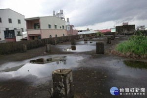 防範登革熱疫情，雨後請清除積水容器及孳生源。