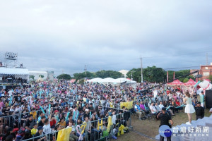 桃園市政府客家事務局主辦「好客音浪」演唱會，在桃園觀音蓮花季主會場盛大開唱。

