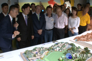 賴清德參觀新竹300 肯定林智堅市政成果