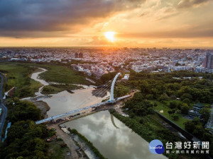 八掌溪人行景觀橋發包採購作業程序市府說明