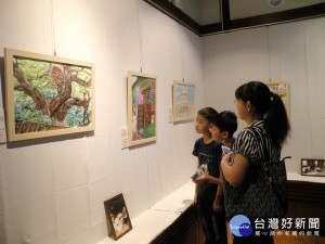 小朋友畫大里老街作品展。林重鎣攝
 