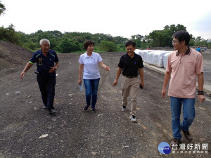 八德垃圾掩埋場惡臭悶燒  民眾陳情楊麗環要求儘速改善