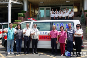 義消顧問鄭德雄捐贈消防局救護車 涂市長感謝善行