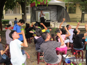 「學知識，賺好康」-嘉減碳田園市集探索「變臉的地球」