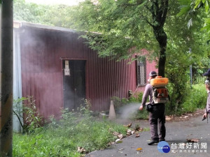 針對三和路菜園，衛生局與環保局已緊急進行防治作為 。（圖／衛生局提供）

