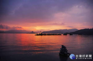 「夕照九蛙-九蛙疊像」，榮登八景裡票數冠軍。