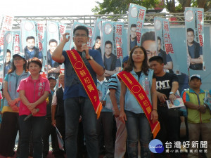 台中市議員蘇柏興成立競選總部。林重鎣攝