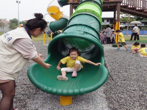 塑膠遊具說掰掰　嘉市文化公園打造雲嘉南首座共融式遊戲場