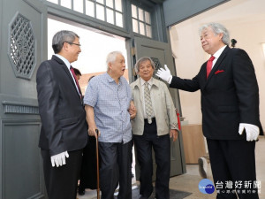 臺南市美術館開館試營運，邀請市民作伙逗熱鬧。