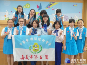 嘉市女童軍會慶國際女孩日 黃敏惠穿女童軍服俏麗亮相