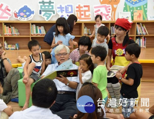 雲林縣長李進勇發表未來四年的教育政見「教育316，優質貼心幼吾幼」，打造雲林縣更優質的教育競爭力，爭取家長與關心教育者的支持連任。（記者陳昭宗拍攝）