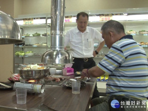 老字號餐廳轉型 燒烤＋鴛鴦鍋海鮮滿滿