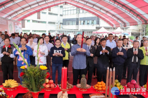 新北市長朱立倫19日出席新店區寶高智慧產業園區開工祈福典禮 。（圖／記者黃村杉攝）