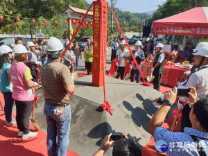 中市北屯橫坑巷道路增設避車彎　提升用路安全