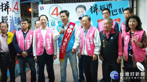 國民黨縣長候選人吳育仁選情比預估的好，中正大學教授江宜樺、江義雄相助