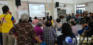 屏警「心樂園」交安宣導　百名長者同歡